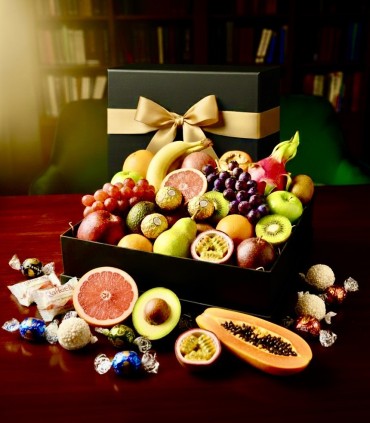 Grandeur Orchard Indulgence Hamper | Large Fruit & Chocolate Gift | Honey Luxe Co.