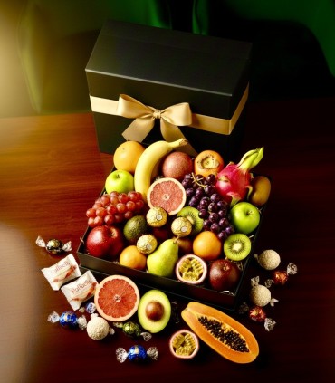 Grandeur Orchard Indulgence Hamper | Large Fruit & Chocolate Gift | Honey Luxe Co.