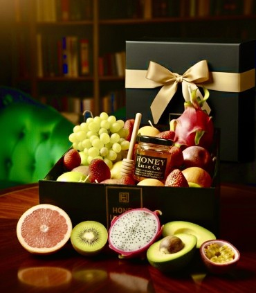 Golden Bloom Delight Hamper | Fruit & Australian Honey Gift | Honey Luxe Co.